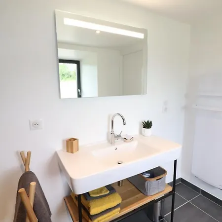 Holiday home Renove Avec Charme, Confort Moderne, Au Pied Du Puy Mary, Ideal Pour Randonnees Et Detente. - Fr-1-742-352 *