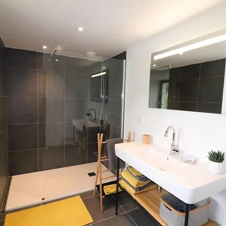 Renove Avec Charme, Confort Moderne, Au Pied Du Puy Mary, Ideal Pour Randonnees Et Detente. - Fr-1-742-352 Valette