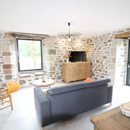 Renove Avec Charme, Confort Moderne, Au Pied Du Puy Mary, Ideal Pour Randonnees Et Detente. - Fr-1-742-352 Semesterbostad Valette